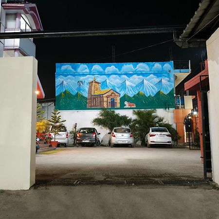 Hotel Kailash Residency Dehradun Exteriör bild